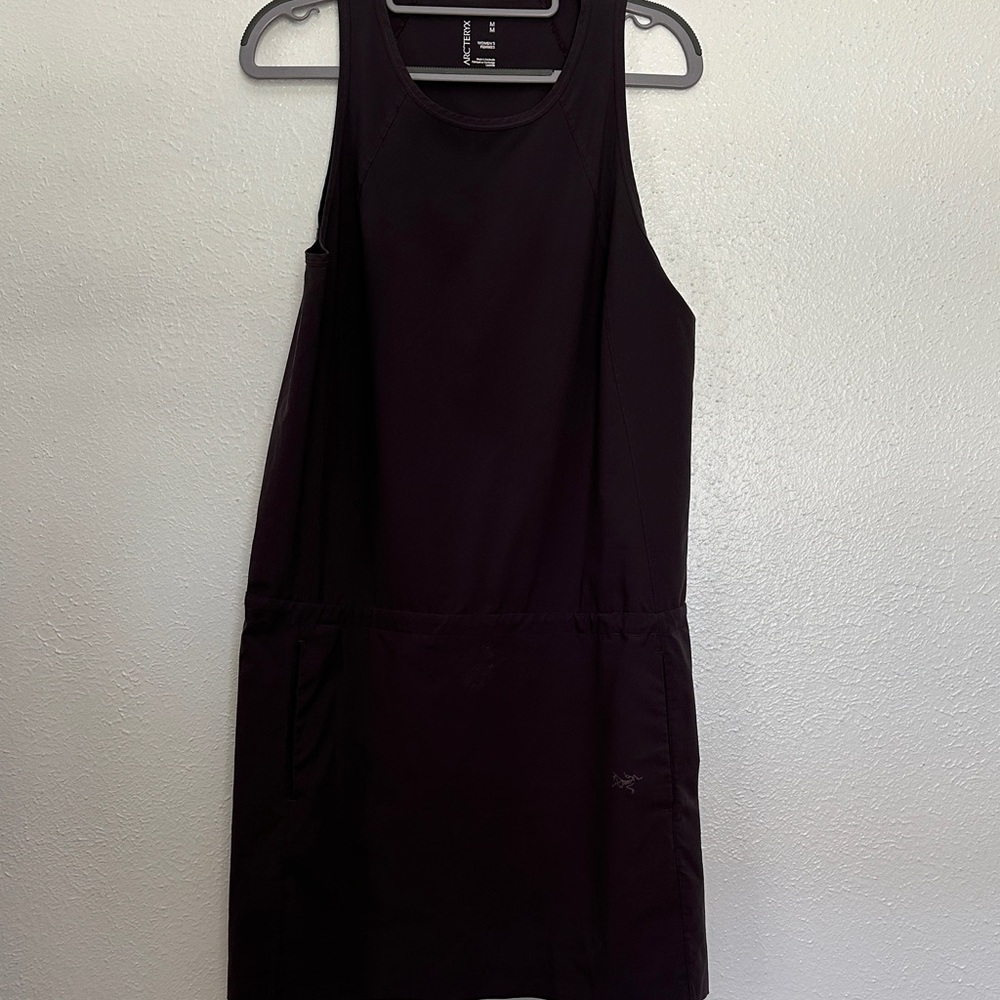 Arc’teryx Shift Sleeveless Athleisure Midi Dress